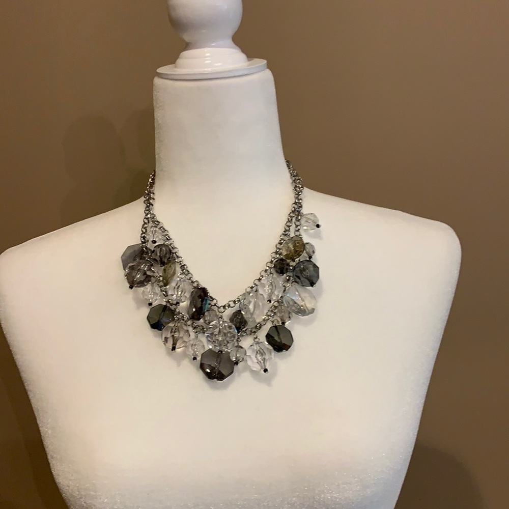 Can Heusen statement necklace